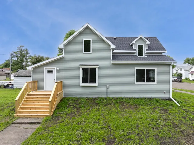 $299,900 | 200 Central Avenue, Eagle Bend, MN 56446