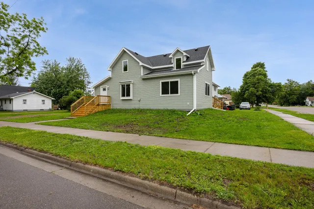 $299,900 | 200 Central Avenue, Eagle Bend, MN 56446