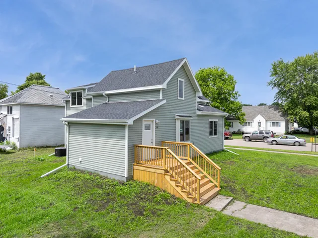 $299,900 | 200 Central Avenue, Eagle Bend, MN 56446