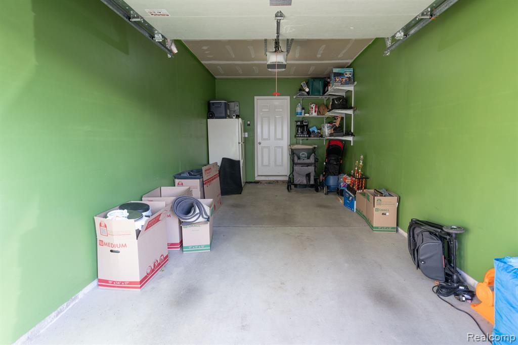 50107 Harding Street Canton, MI 48188 - Photo 25 of 27