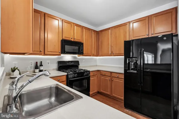 $2,800 | 12001 Market Street, Unit 266, Reston, VA 20190