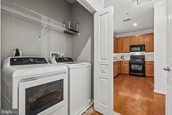 $2,800 | 12001 Market Street, Unit 266, Reston, VA 20190