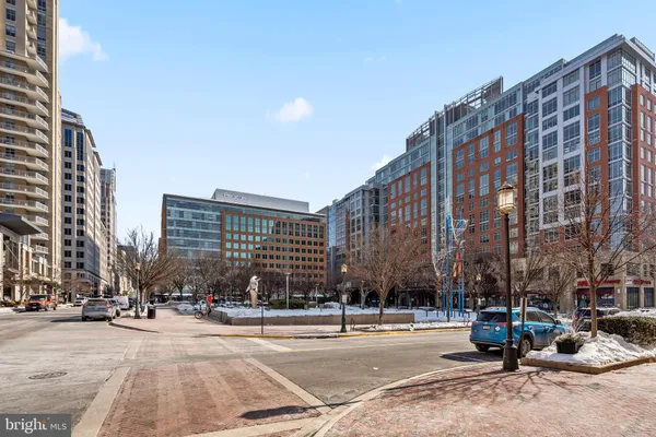 $2,800 | 12001 Market Street, Unit 266, Reston, VA 20190