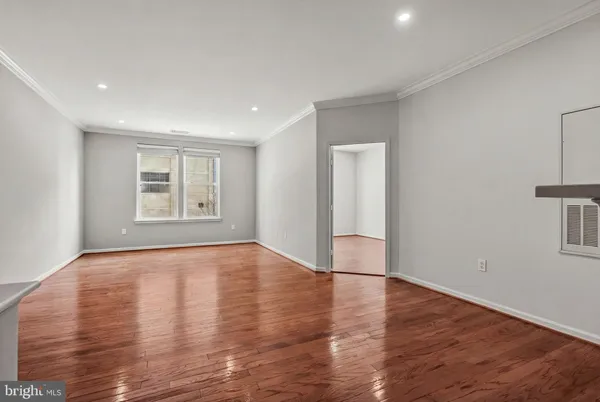 $2,800 | 12001 Market Street, Unit 266, Reston, VA 20190