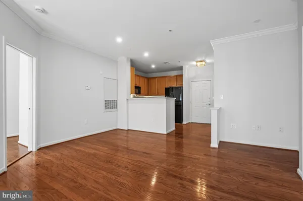 $2,800 | 12001 Market Street, Unit 266, Reston, VA 20190