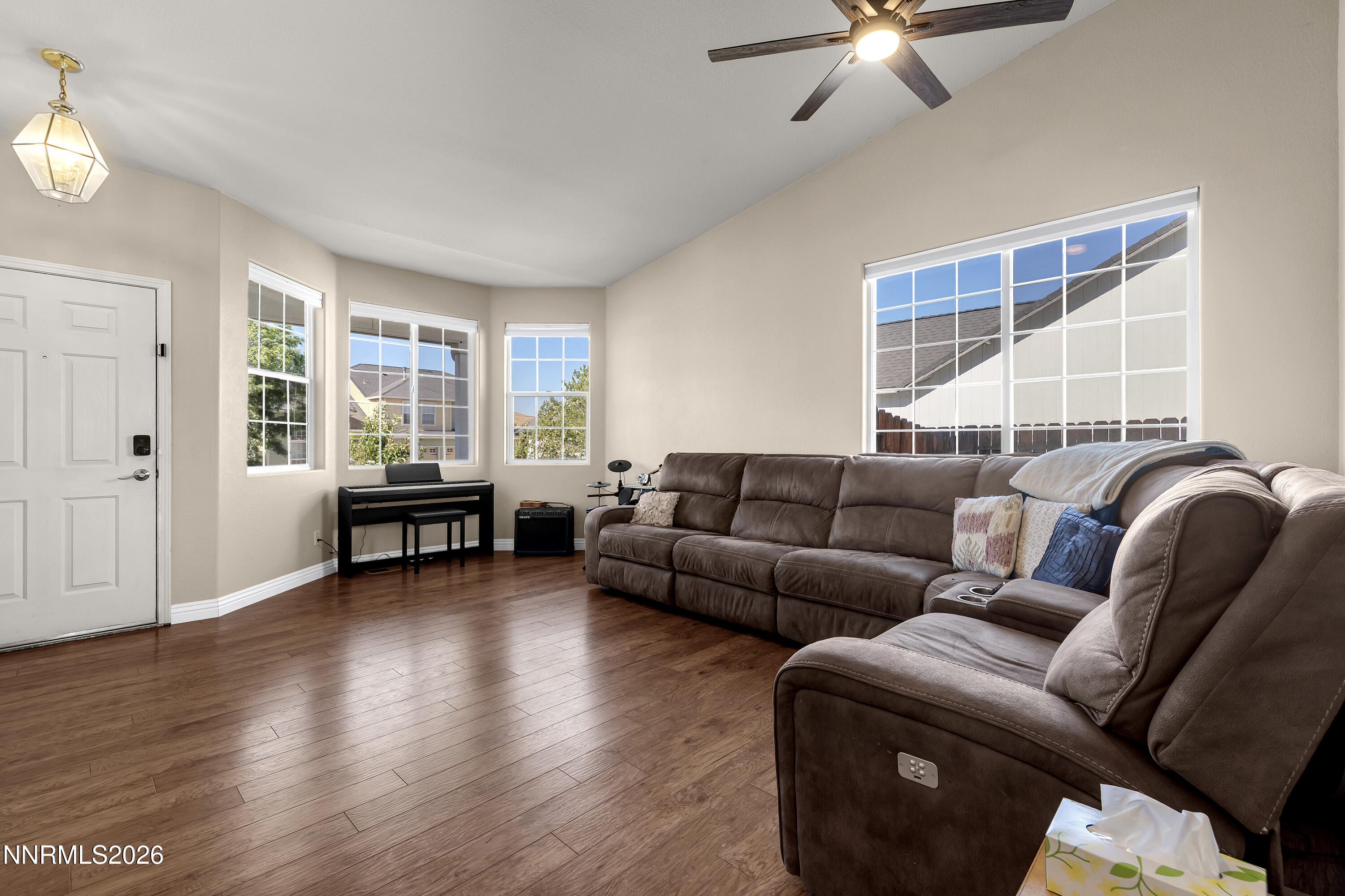3382 Snake River Drive Reno, NV 89503 - Photo 6 of 47 SnakeRiver3382-006