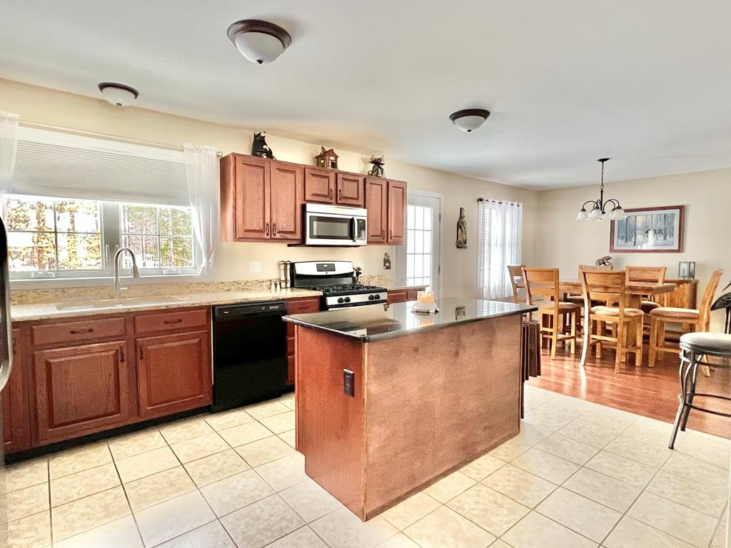 51 Baker Road Morrisonville, NY 12962 - Photo 9 of 28 Gallery Image 9