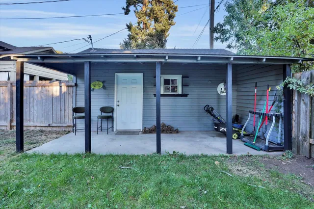 $405,000 | 814 East 32nd Avenue, Spokane, WA 99203