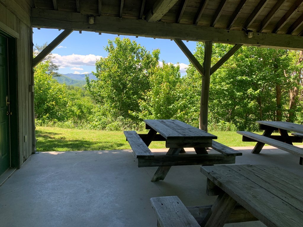 83 Redtail Road Sevierville, TN 37862 - Photo 3 of 6