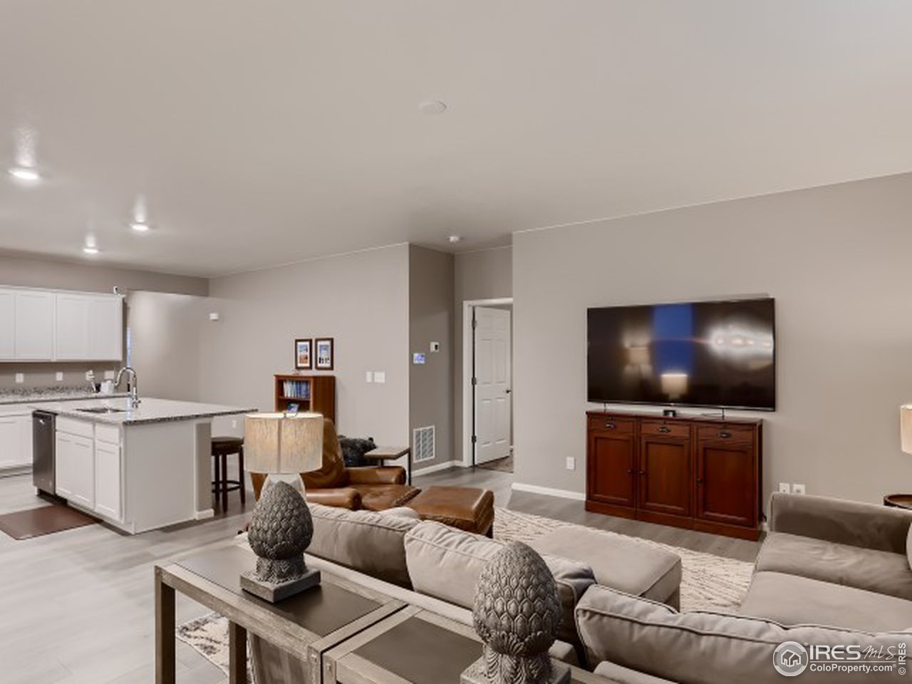 1293 Sun River Road Berthoud, CO 80513 - Photo 4 of 29 Gallery Image 4