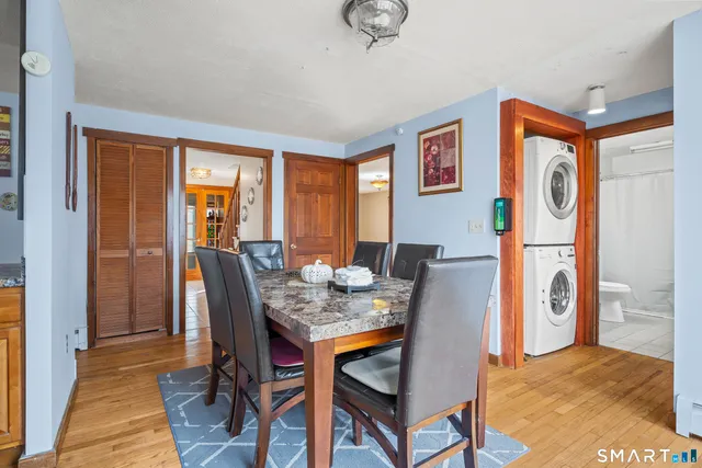 $599,000 | 301 Bushy Hill Road, Simsbury, CT 06070