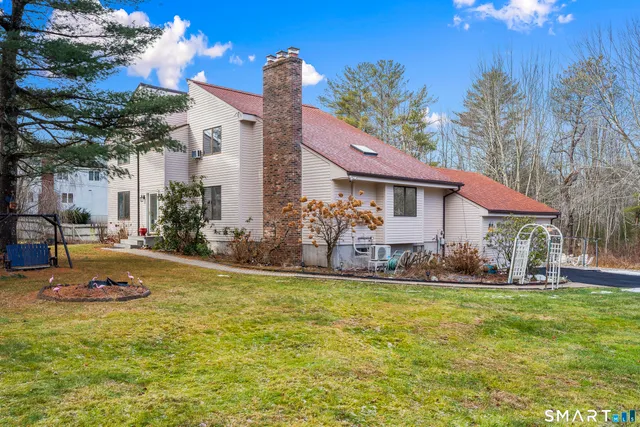 $599,000 | 301 Bushy Hill Road, Simsbury, CT 06070