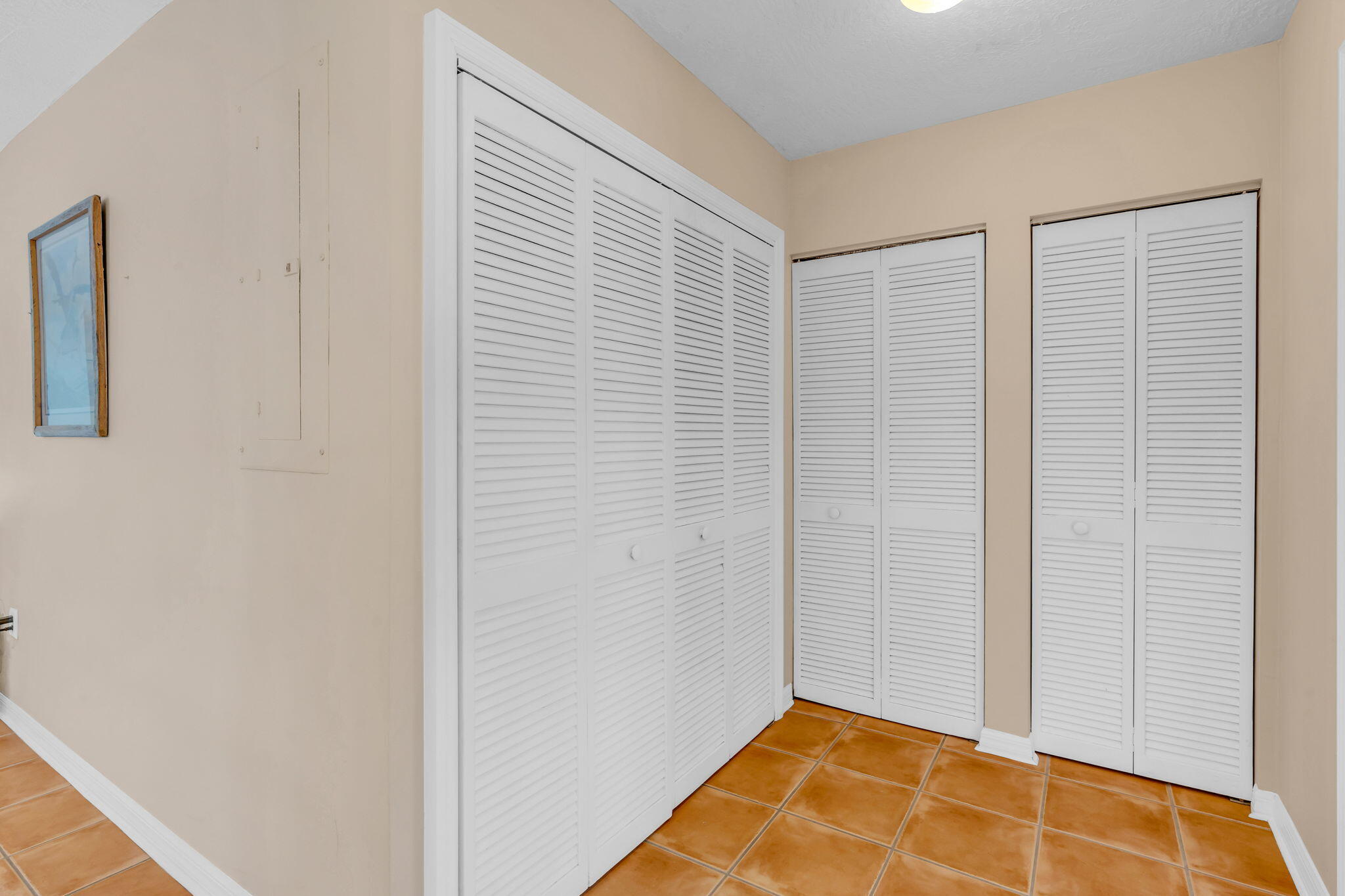 321 3rd Road Key Largo, FL 33037 - Photo 36 of 45 a view of a room with closet