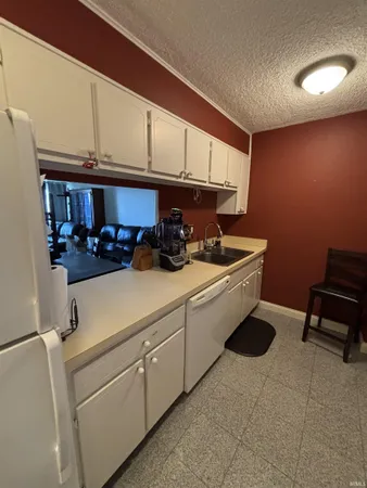 $80,000 | 1100 Erie Avenue, Unit 609, Evansville, IN 47715