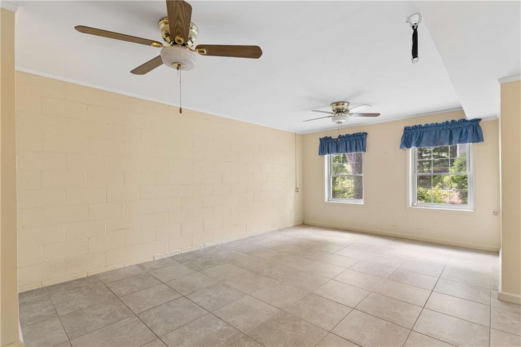 2478 Tanglewood Road Decatur, GA 30033 - Photo 35 of 48