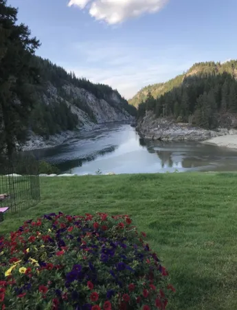 $649,000 | 105 Lehigh Avenue, Metaline Falls, WA 99153