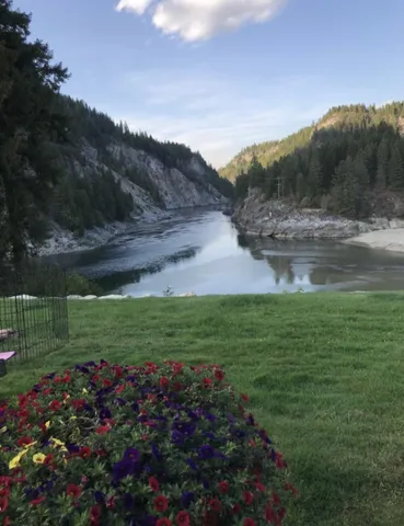 $699,000 | 105 Lehigh Avenue, Metaline Falls, WA 99153