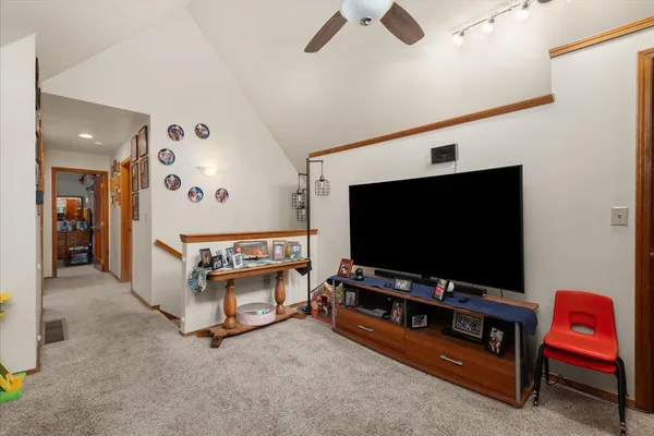 $649,000 | 105 Lehigh Avenue, Metaline Falls, WA 99153