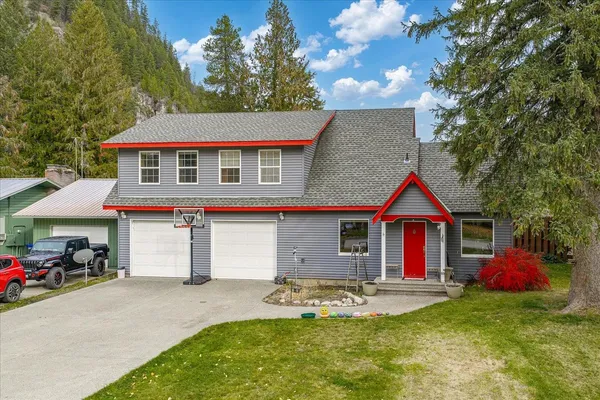 $649,000 | 105 Lehigh Avenue, Metaline Falls, WA 99153