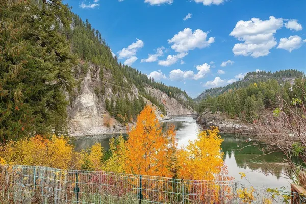 $649,000 | 105 Lehigh Avenue, Metaline Falls, WA 99153