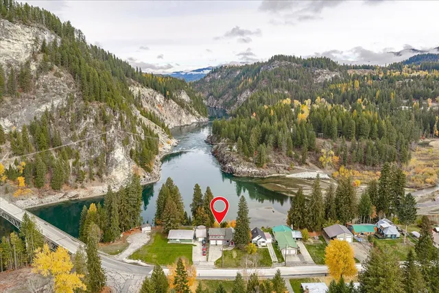 $699,000 | 105 Lehigh Avenue, Metaline Falls, WA 99153
