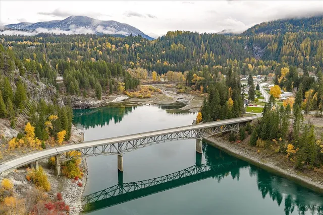 $699,000 | 105 Lehigh Avenue, Metaline Falls, WA 99153