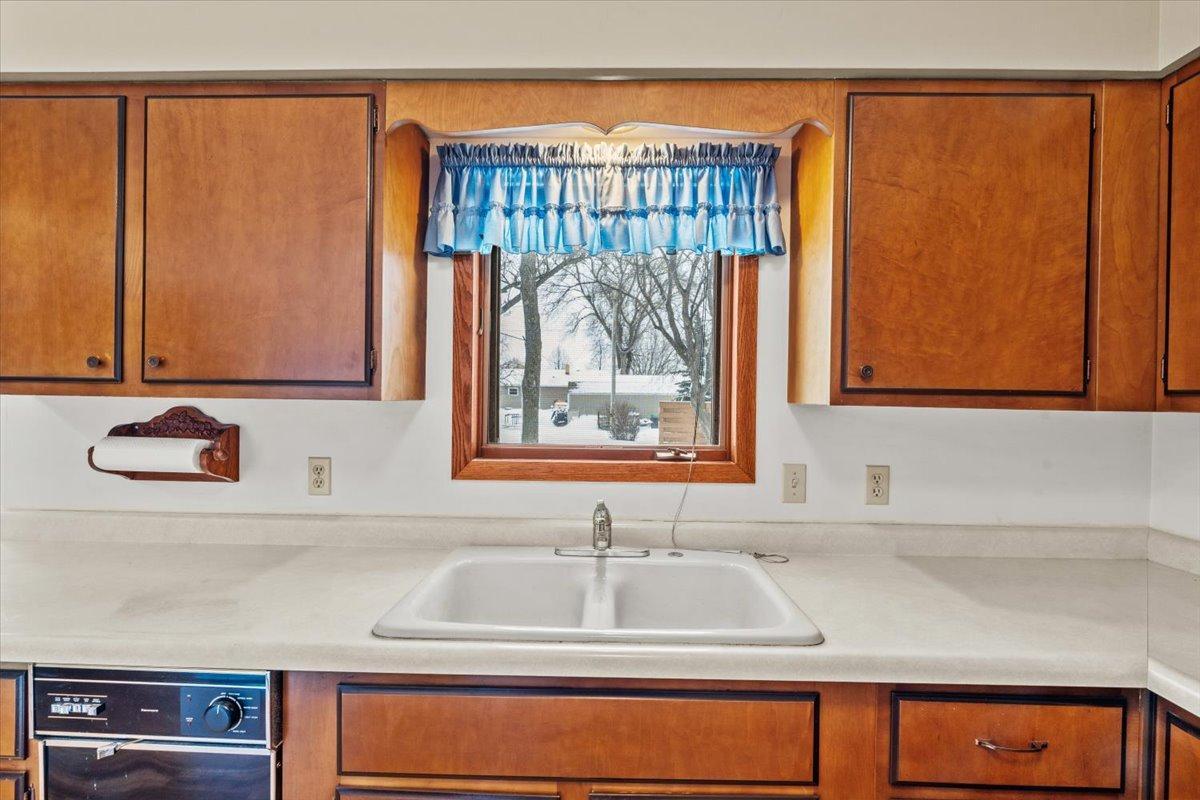 738 6th Street South Breckenridge, MN 56520 - Photo 9 of 63