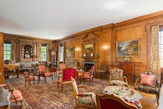 $35,000,000 | 10 Cliffdale Road, Greenwich, CT 06831