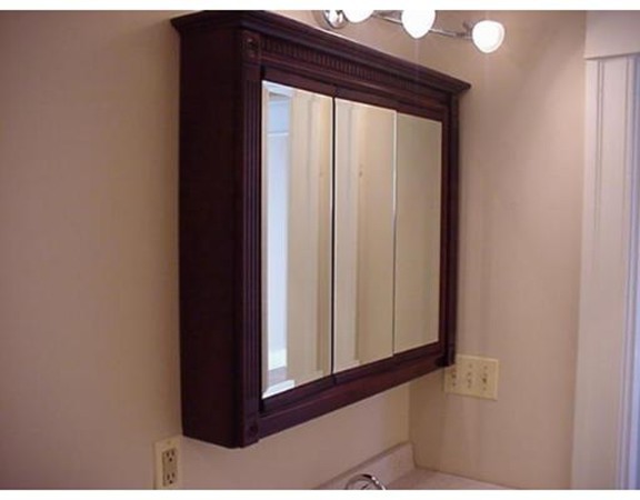 6 Devens Road Worcester, MA 01606 - Photo 8 of 19