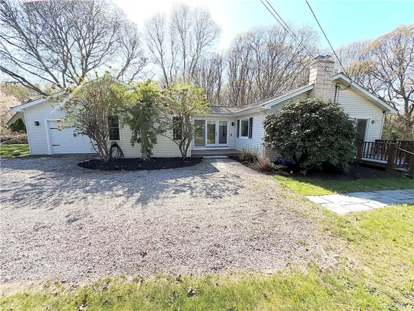$699,000 | 435 Allen Avenue, South Kingstown, RI 02879