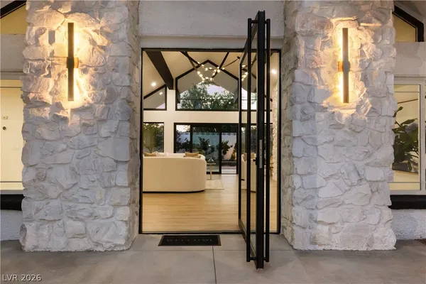 $1,699,996 | 7167 La Puebla Street, Las Vegas, NV 89120