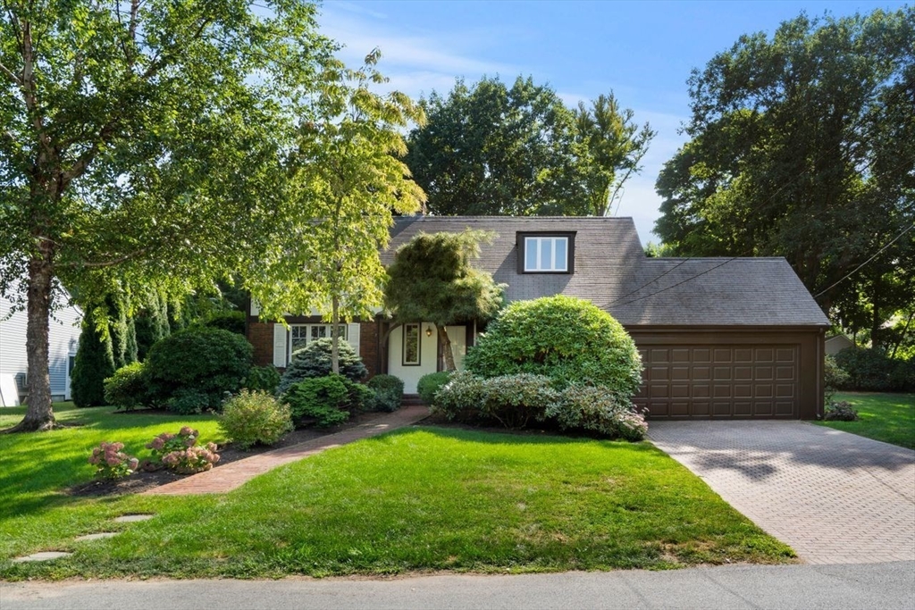 21 Gale Road Swampscott, MA 01907 - Photo 1 of 40 Gallery Image 1