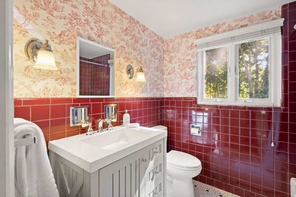 21 Gale Road Swampscott, MA 01907 - Photo 31 of 40 Gallery Image 31