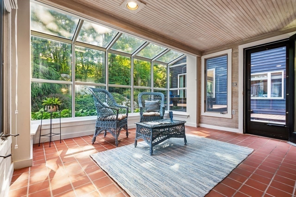 21 Gale Road Swampscott, MA 01907 - Photo 10 of 40 Gallery Image 10