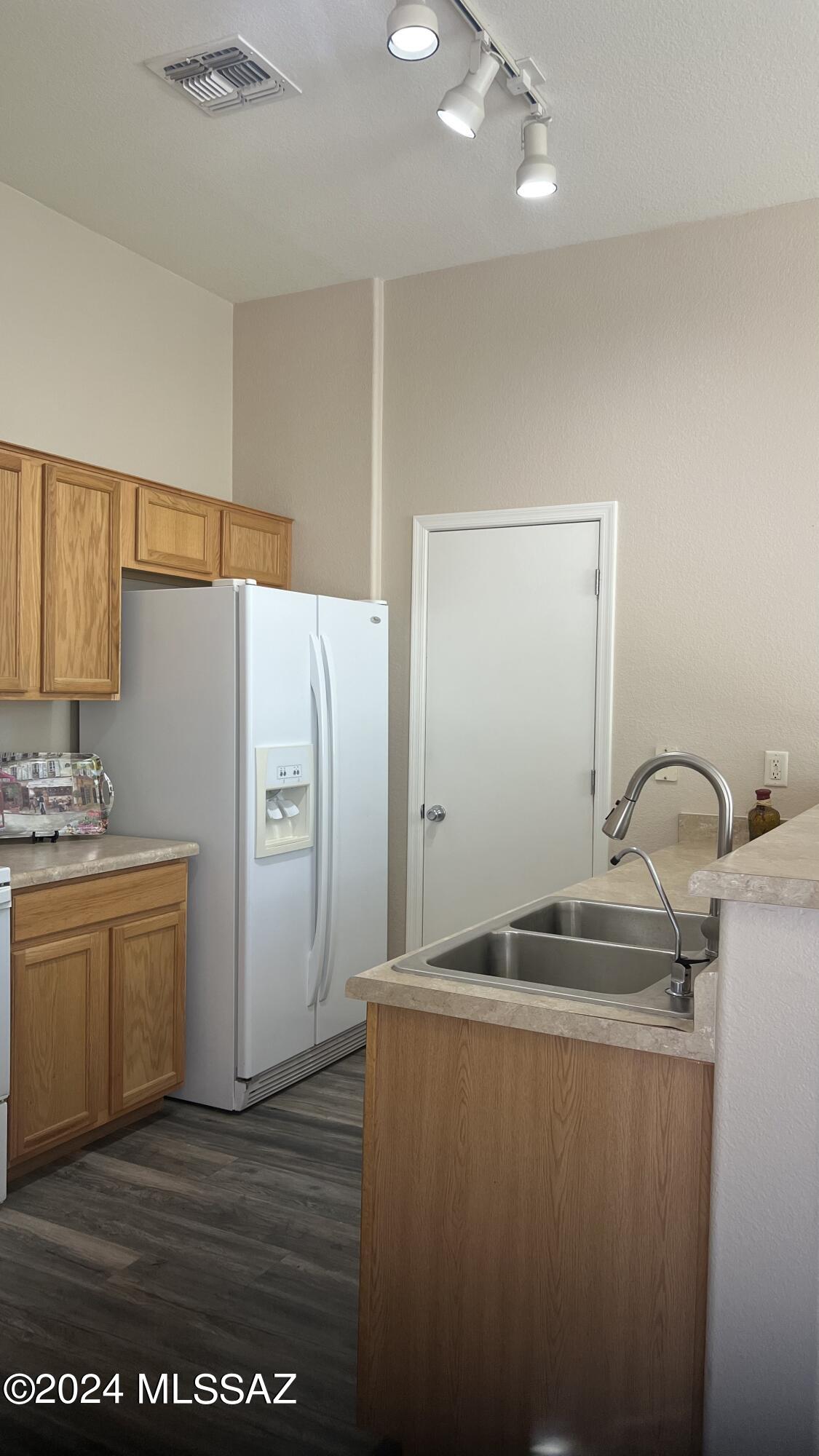 6020 South Avenida Ribero Tucson, AZ 85706 - Photo 18 of 41