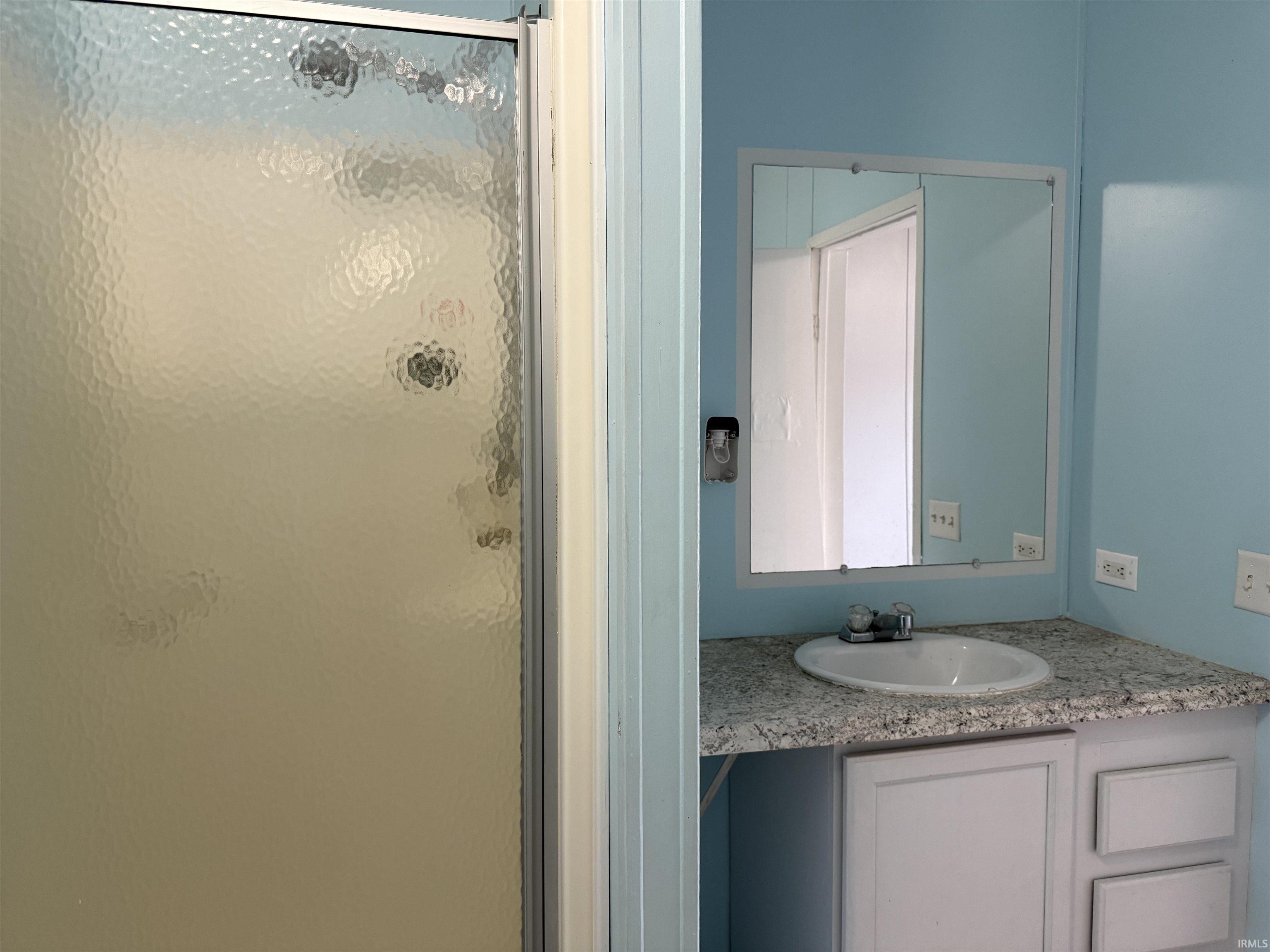 515 South Oak Street Paoli, IN 47454 - Photo 9 of 14