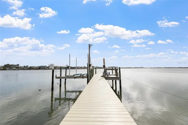 $1,665,000 | 311 Sunset Drive North, St. Petersburg, FL 33710