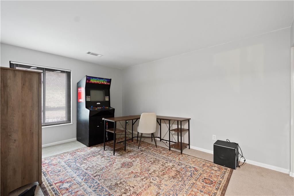 410 Abbeyville Road, Unit D Pittsburgh, PA 15228 - Photo 16 of 19 a workspace with furniture and window