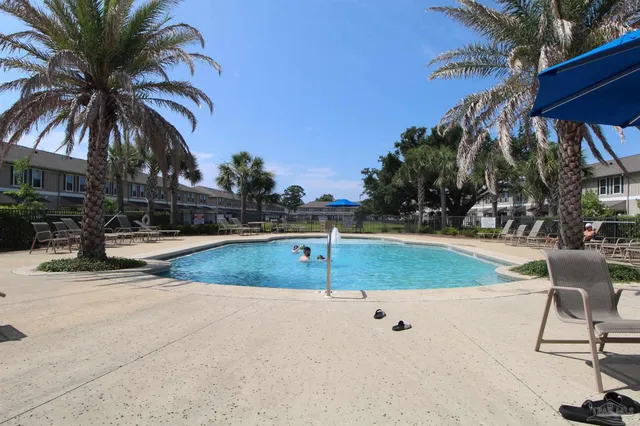 $2,100 | 310 South F Street, Pensacola, FL 32502