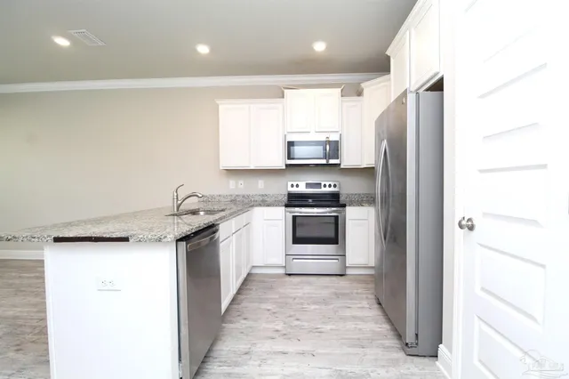 $2,100 | 310 South F Street, Pensacola, FL 32502