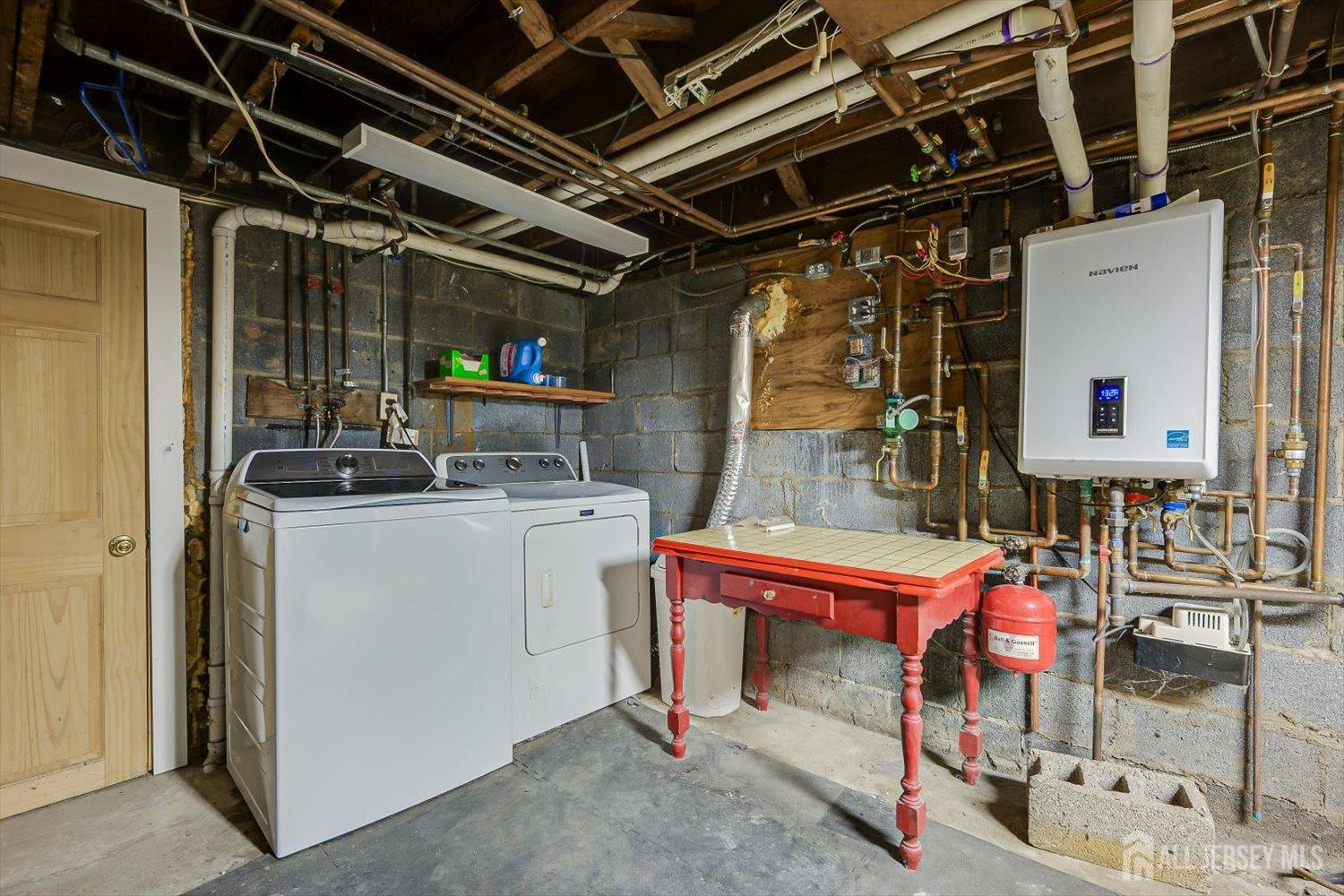110 Normandy Road Colonia, NJ 07067 - Photo 43 of 57 a utility room with dryer and washer
