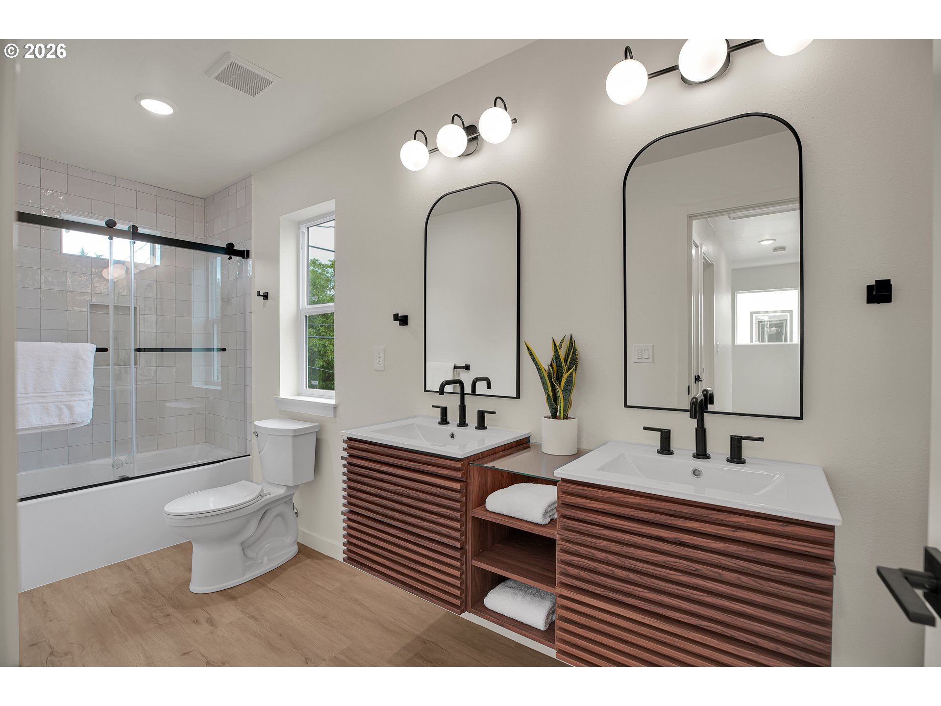 8067 Southeast Carlton Street Portland, OR 97206 - Photo 19 of 32