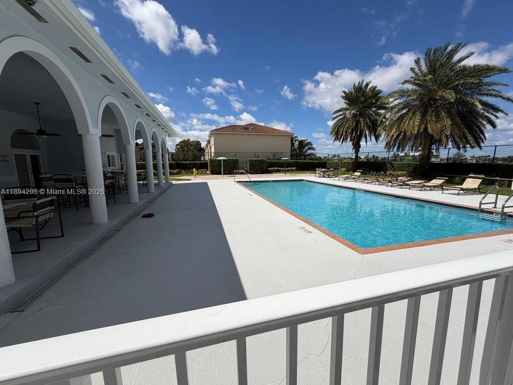 14371 Southwest 136th Avenue Miami, FL 33186 - Photo 5 of 20