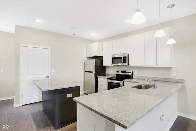 $1,899 | 1915 Chambers Drive, Franklin, IN 46131