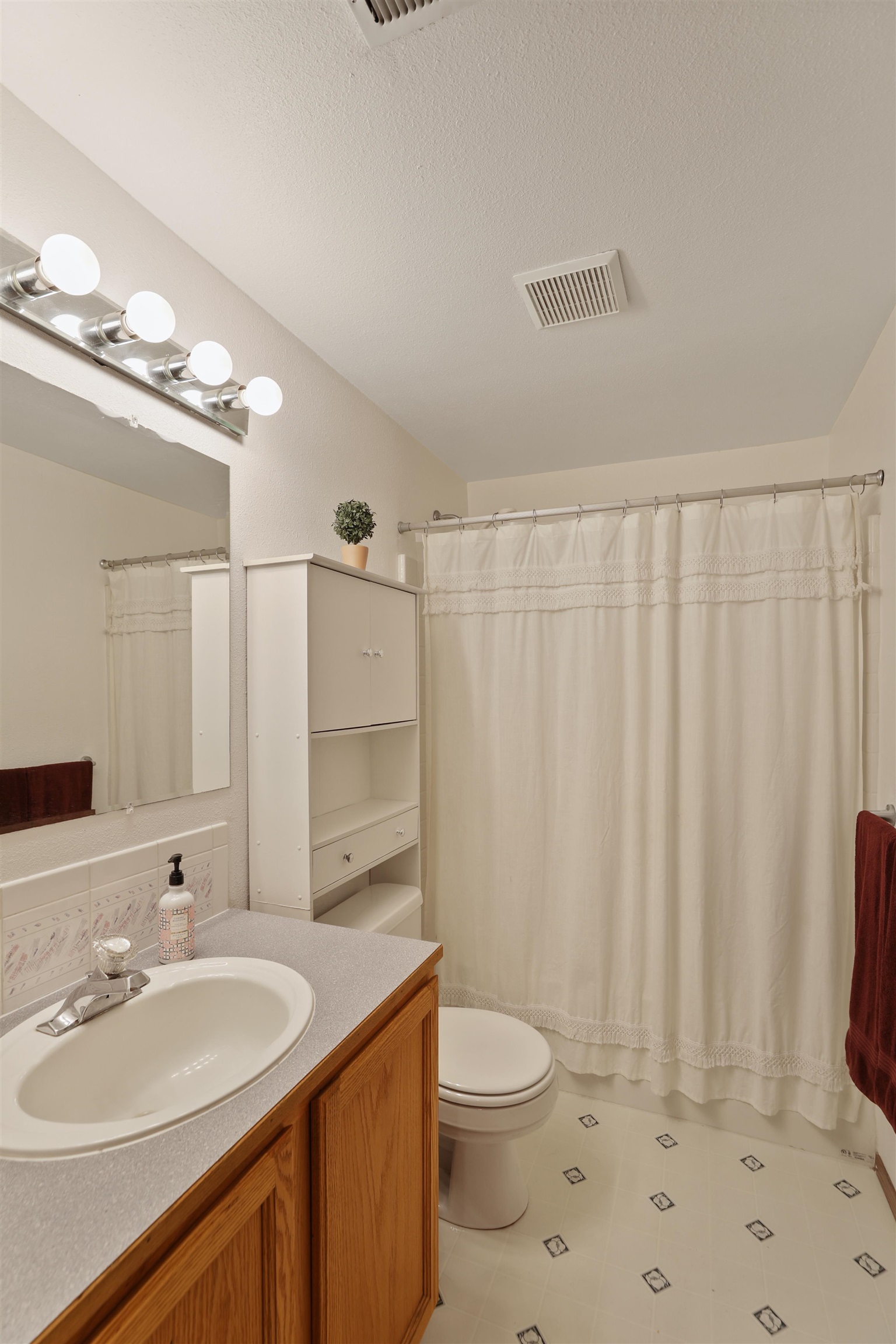 4806 North Best Road Spokane Valley, WA 99216 - Photo 23 of 31