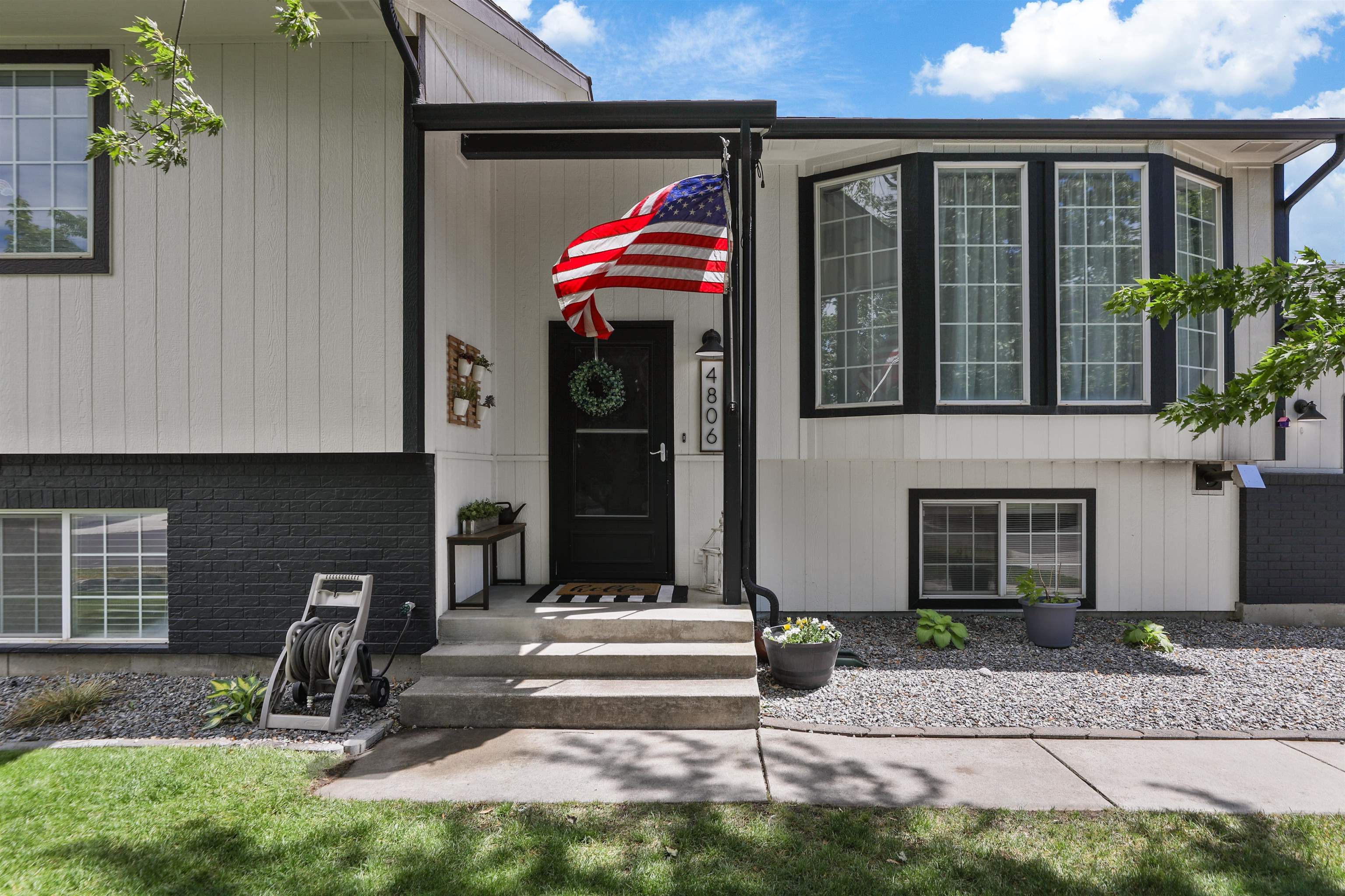 4806 North Best Road Spokane Valley, WA 99216 - Photo 4 of 31