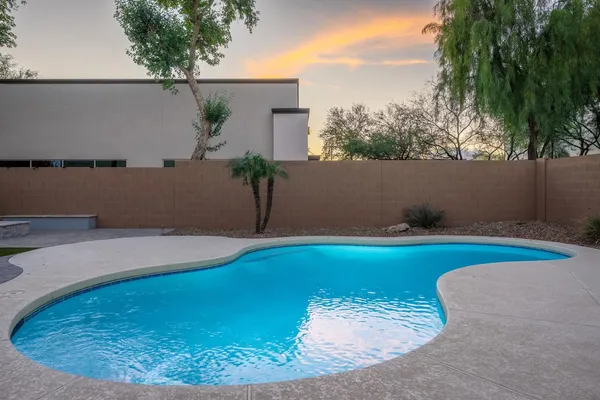 $2,950 | 20858 North 90th Avenue, Peoria, AZ 85382