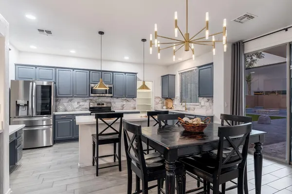 $2,950 | 20858 North 90th Avenue, Peoria, AZ 85382