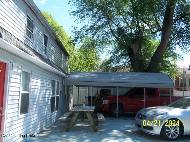 4813 East Manslick Road Louisville, KY 40219 - Photo 5 of 13 102_2319 (Small)