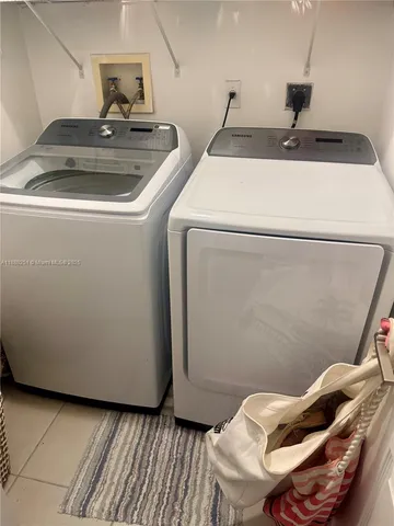 a bathroom with a sink and toilet